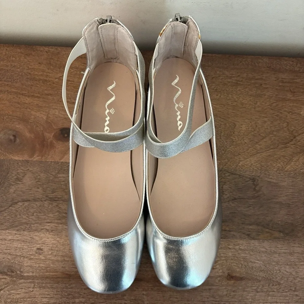 Nina Girls Dress Shoes Ballet Flats Silver Metallic Leather Marissa Size 5 NEW